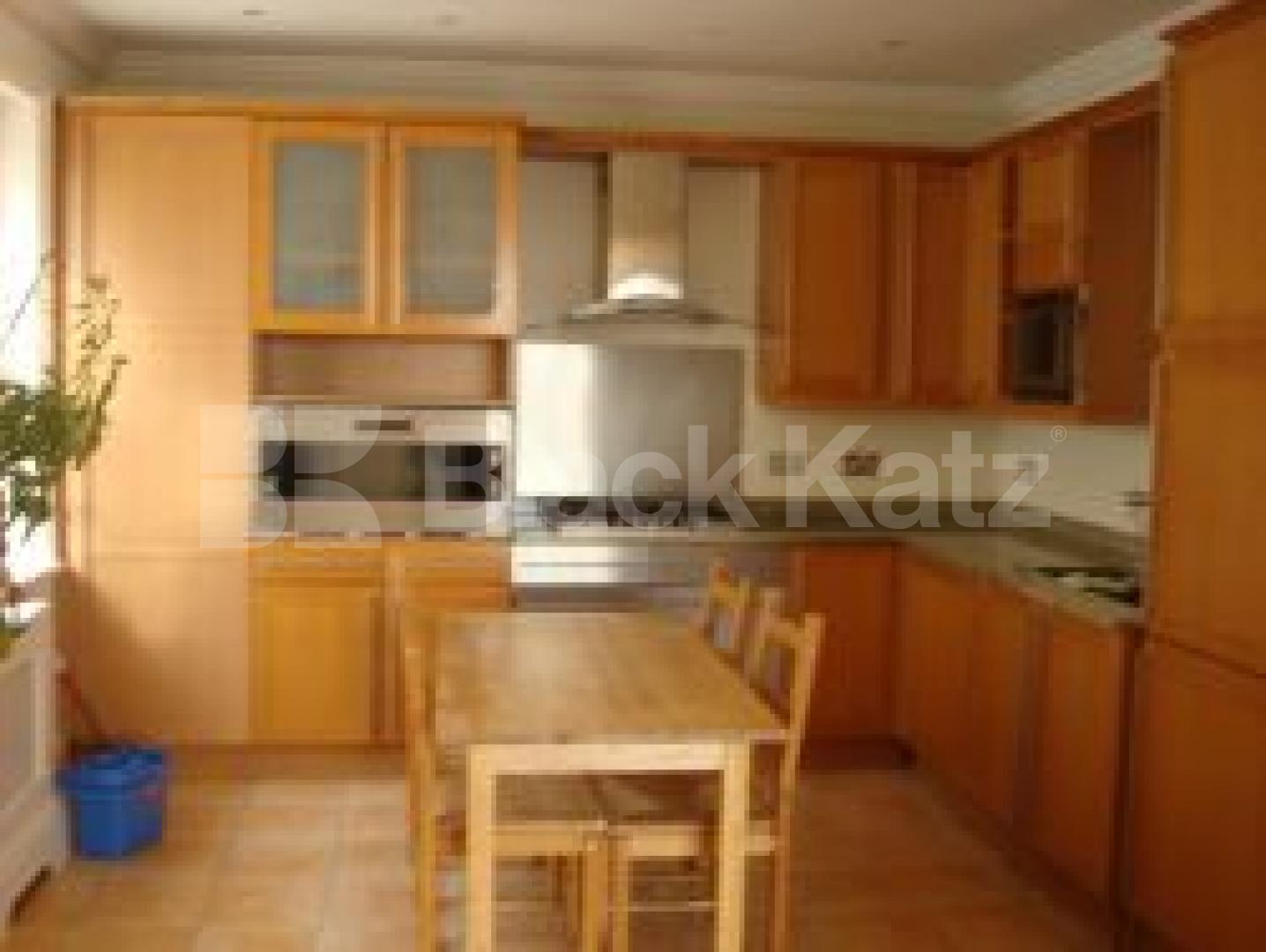 			VIEWINGS ARE HIGHLY RECOMMENDED!, 3 Bedroom, 1 bath, 1 reception Flat			 Bracknell Gardens, HAMPSTEAD